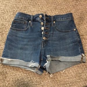 Madewell button up jean shorts